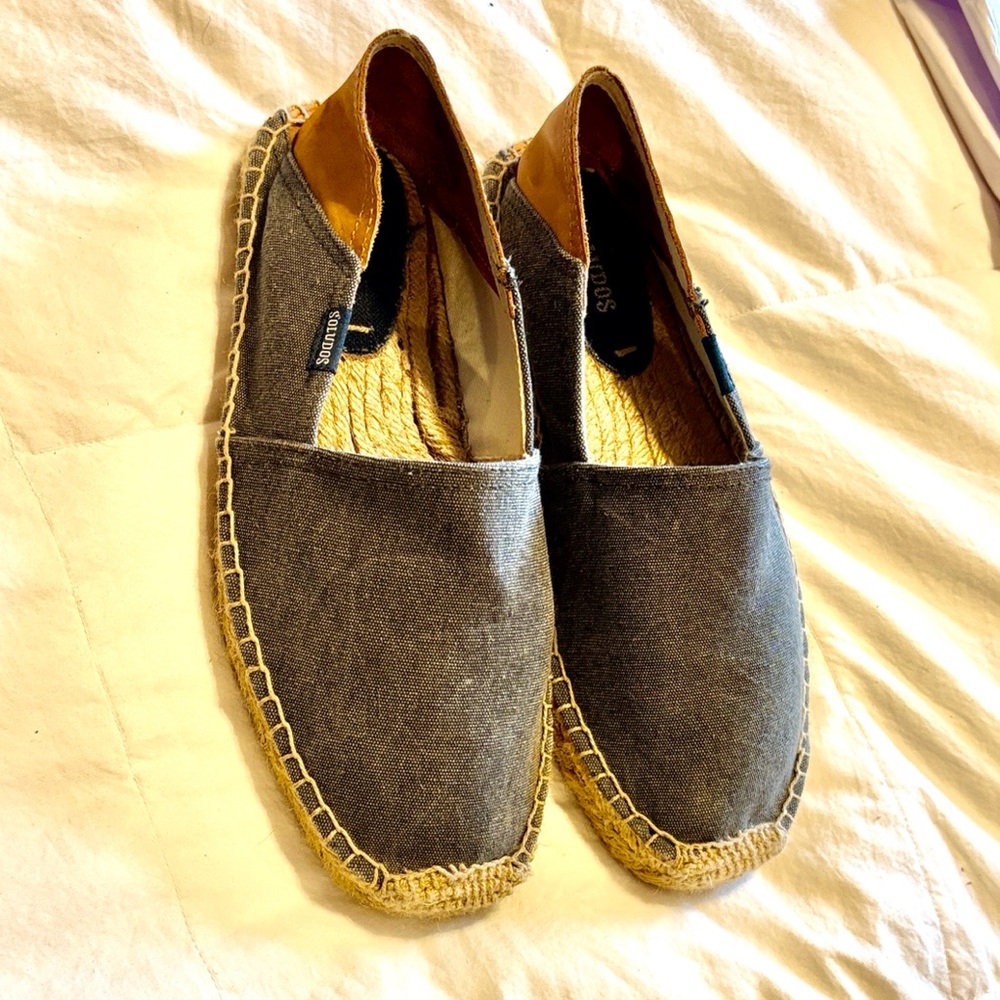 Soludos Grey & Leather Unisex Slides/Shoes